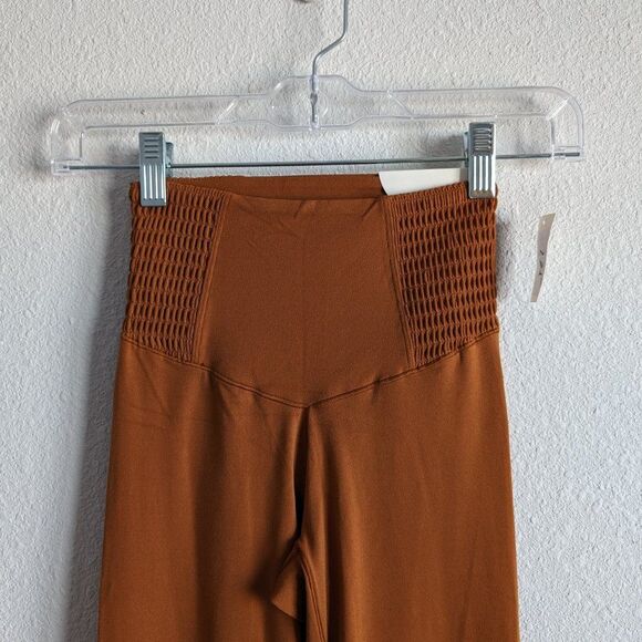 NWT OFFLINE By Aerie‎ Real Me Smocked High Waisted 7/8 Legging - Picture 1 of 5